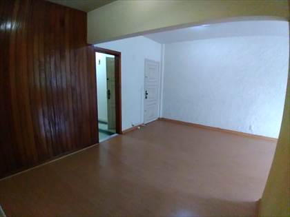 SALA AMPLA EM L
