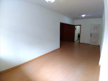 SALA AMPLA EM L