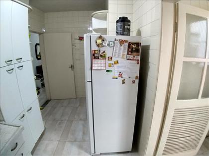 Cozinha separada da área serviço