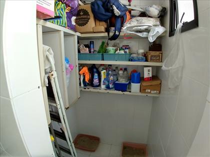 WC serviço virou despensa