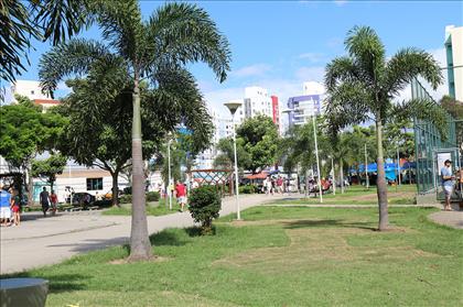 Melhor praça do bairro ao lado