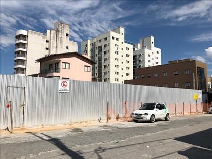 Todos os apartamentos de frente.