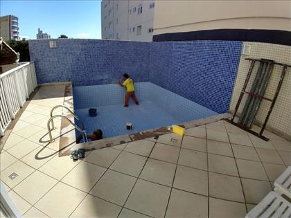 Reforma piscina do prédio