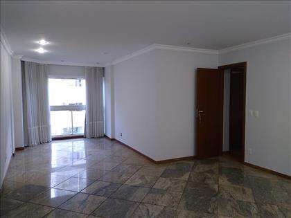 O apartamento está desocupado.
