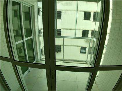Varanda para a sala e um quarto