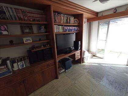 Sala de TV e home office