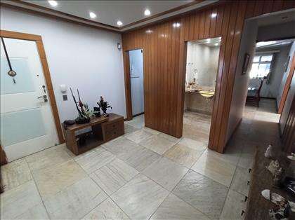 Hall de entrada e lavabo
