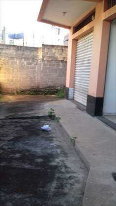 Ponto comercial /garagem