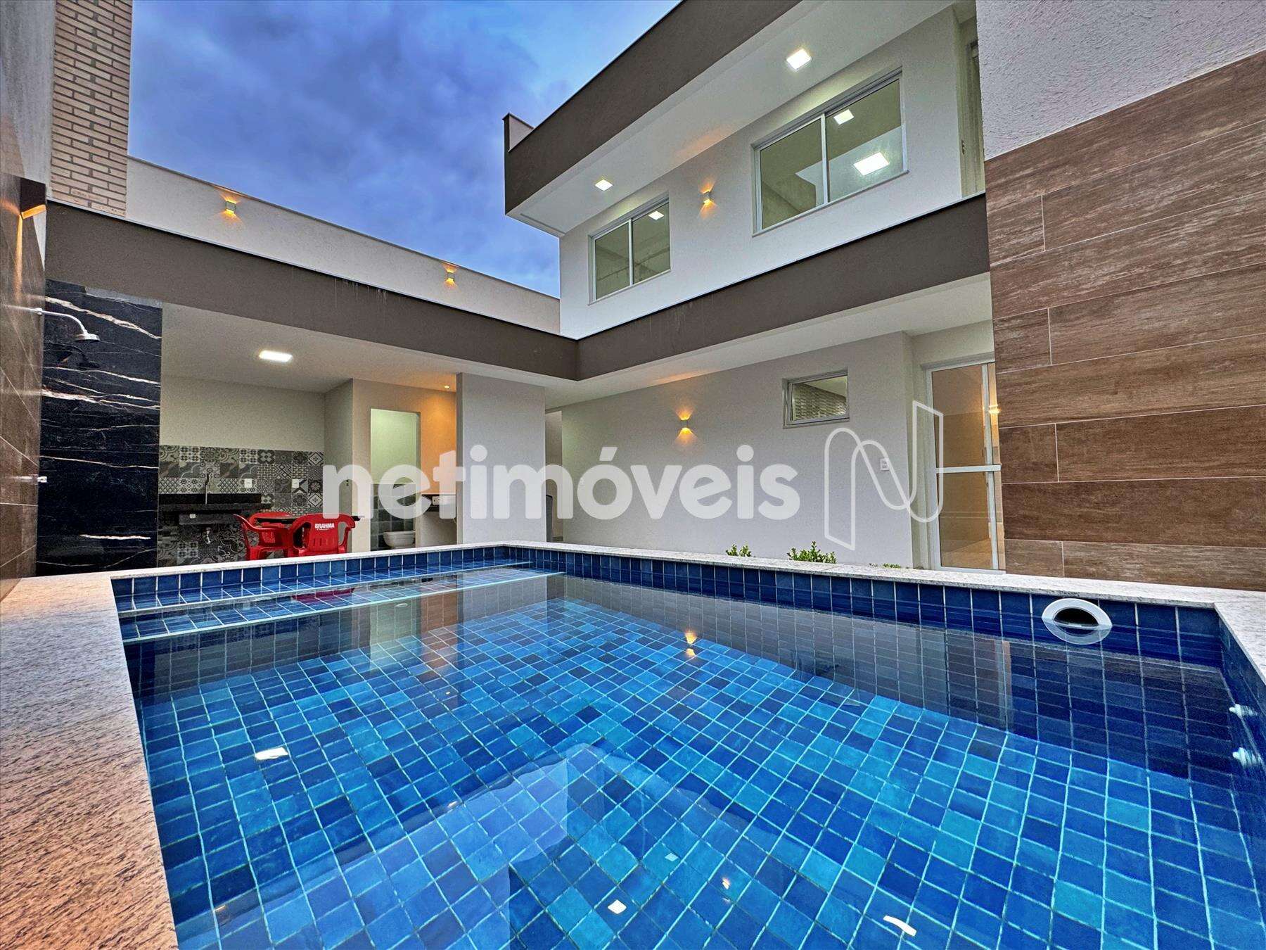  LAZER COM PISCINA E CHURRASQUEIRA