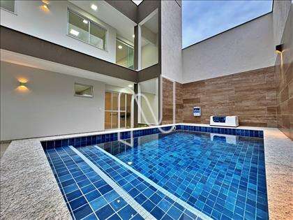  LAZER COM PISCINA E CHURRASQUEIRA 