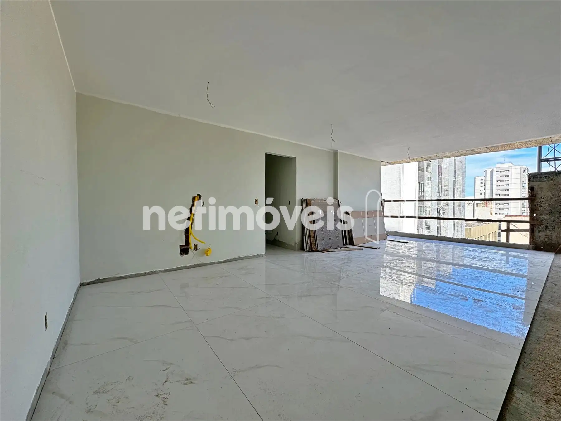  SALA AMPLA