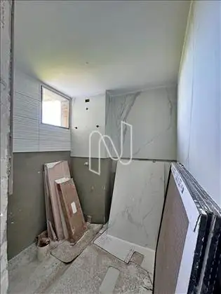 BANHEIRO COM ACABAMENTO ALTO PADRAO 