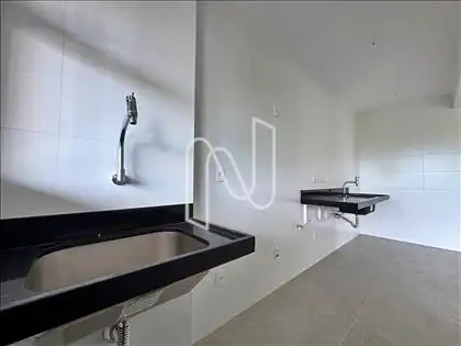 ÁREA SERVIÇOS/COZINHA