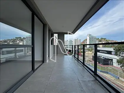 VARANDÃO COM VISTA LIVRE
