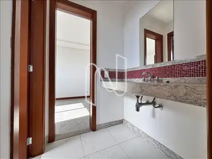 BANHEIRO SUITE CANADENSE 