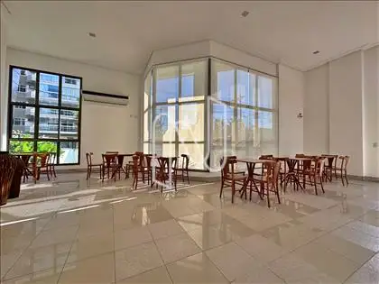 SALAO GOURMET CLIMATIZADO PÉ DIREITO DUPLO 