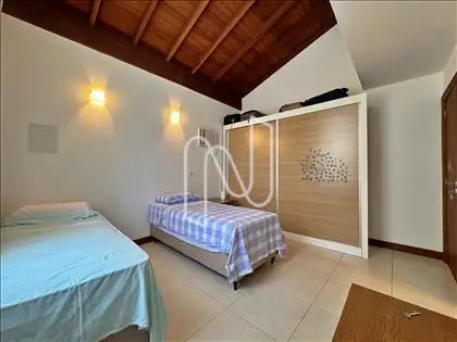 SUÍTE SOLTEIRO(A)