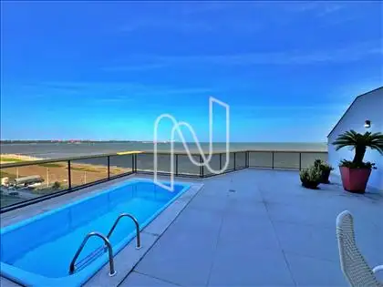 ÁREA DE LAZER EXTERNA FRENTE MAR