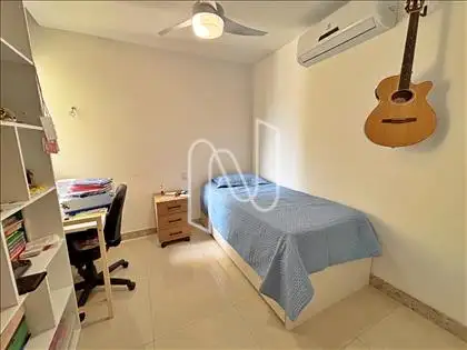 Quarto 01