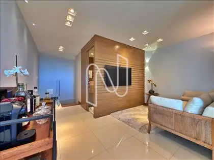 SALA ÍNTIMA DE TV 2º PAVIMENTO 