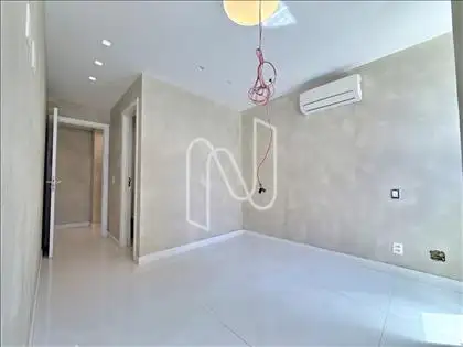 SUITE 3  