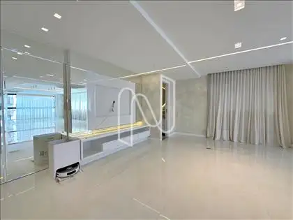 SALA IMENSA 