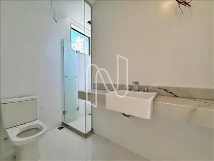  BANHEIRO  SUITE 2