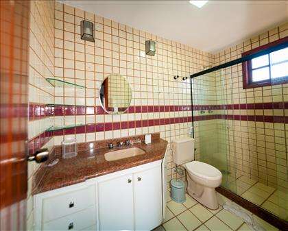 WC e quarto da Suíte Bacalhau