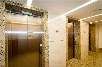 HALL ELEVADORES