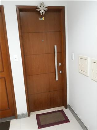 Porta de entrada apartamento