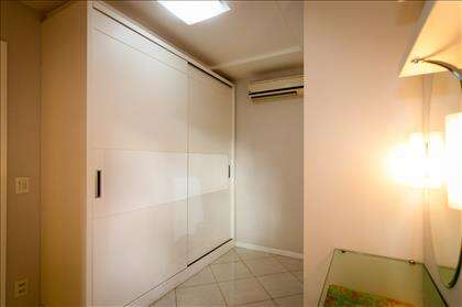 2o.QTO SOLTEIRO/CLOSET STE CASAL CLIMATIZADO