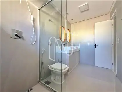BANHEIRO SUITE MASTER