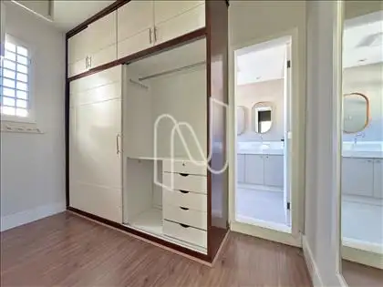 CLOSET SUITE MASTER