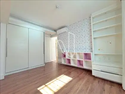 1a. SUITE CANADENSE