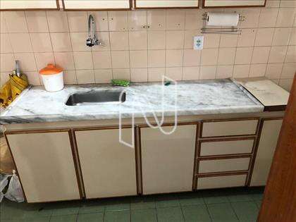 armário cozinha sob a pia