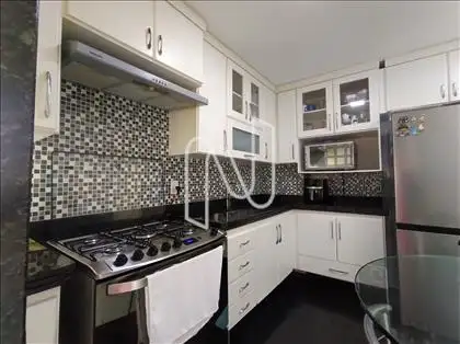  Cozinha ampla e bem planejada