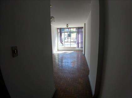 sala bem espaçosa