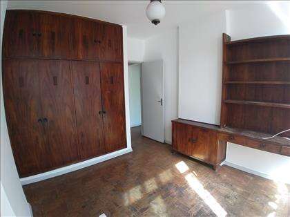 quarto 01 com armários