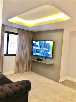 Sala intima / TV