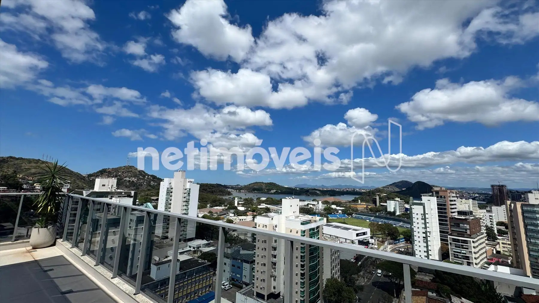 Apartamento para comprar com 77 m², 2 quartos, 1 banheiro, 3 vagas em Bento Ferreira, Vitória