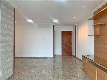 Sala ampla para dois ambientes