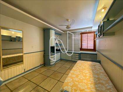 2º Quarto amplo e montado, armários em laca.