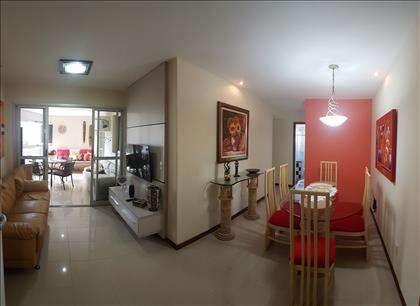 Panorâmica da sala
