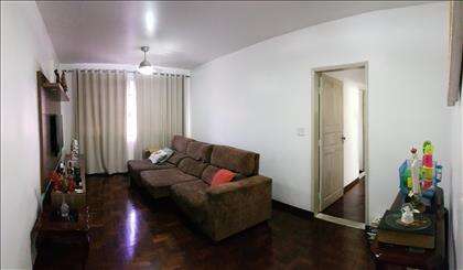 Sala bem ampla para dois ambientes