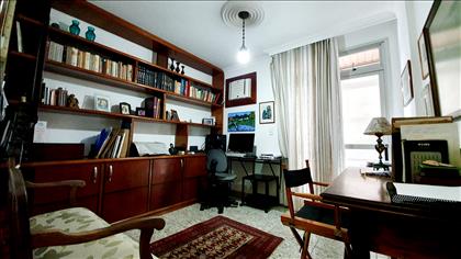 Quarto 2 com varanda - hoje como escritório