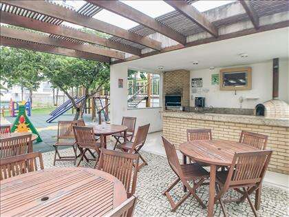 Churrasqueira com forno de pizza