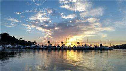 Amanhecer no Iate Clube - 100 metros