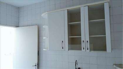 Cozinha com armários