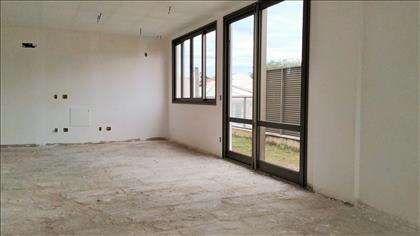 sala 1º pavimento: acesso ao jardim