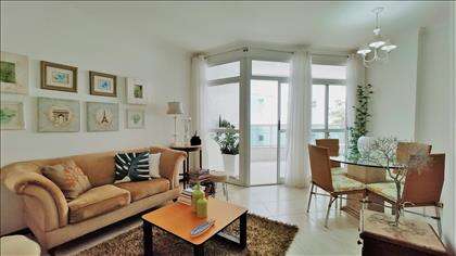 Sala estar/jantar: sinta-se cem casa.
